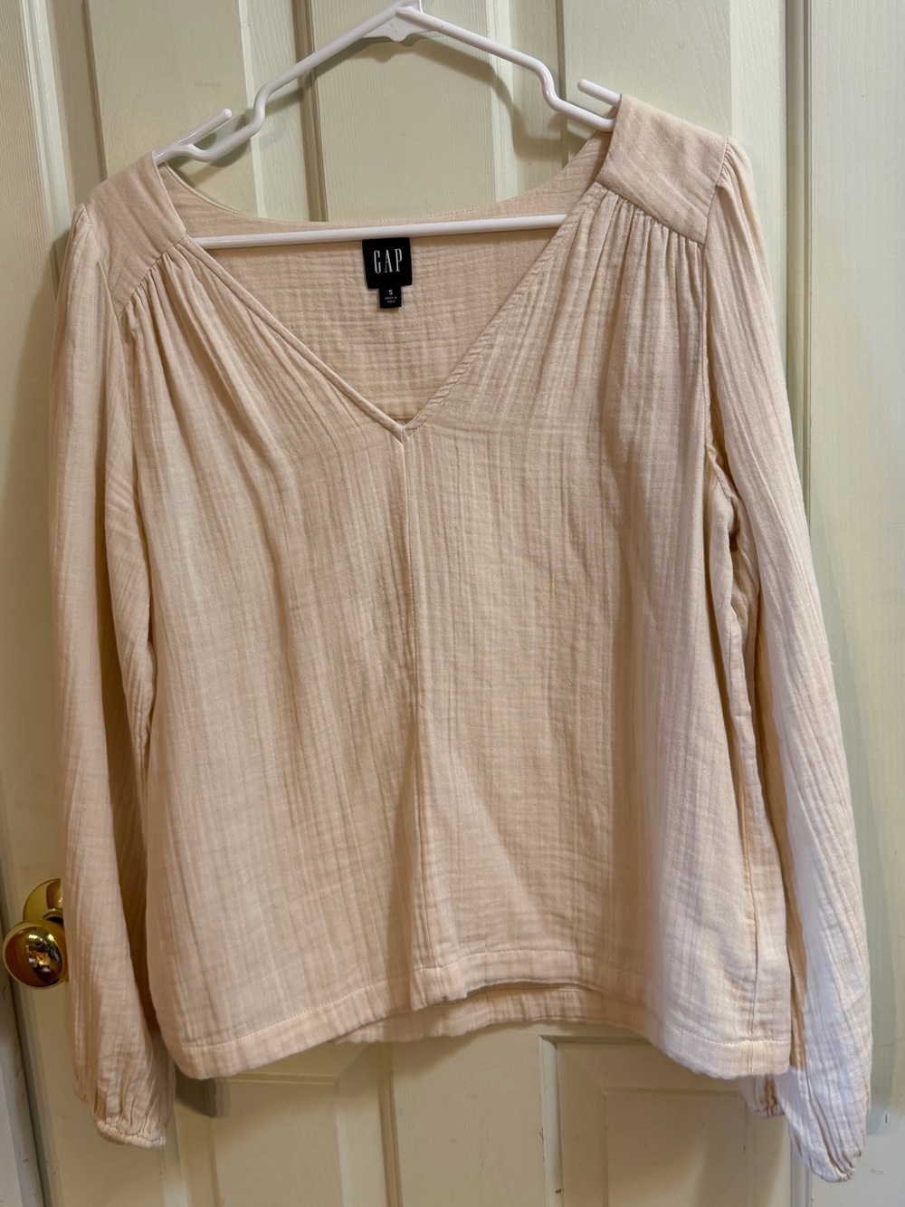GAP 100% Cotton Cream Crinkle Gauze V-Neck Top | Coastal Grandma | Fall | S